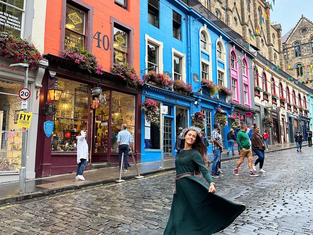 Traveling with Family to Edinburgh: What You Need to Know